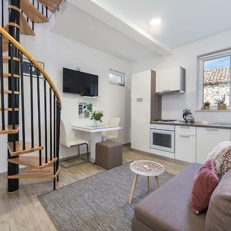 Studio Apartment Finta Rogotin エクステリア 写真